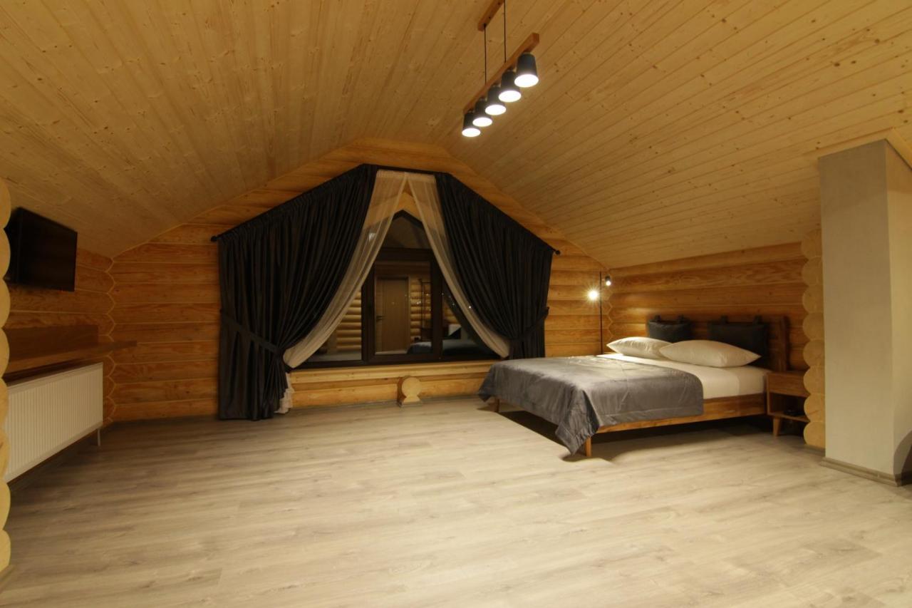 Hotel Bozhena Mykulyčyn Exteriér fotografie