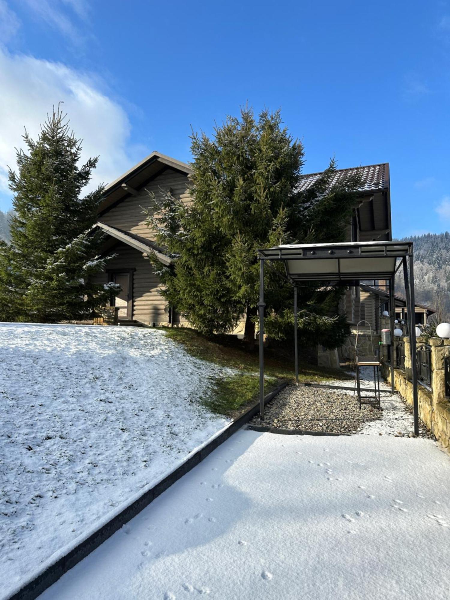 Hotel Bozhena Mykulyčyn Exteriér fotografie