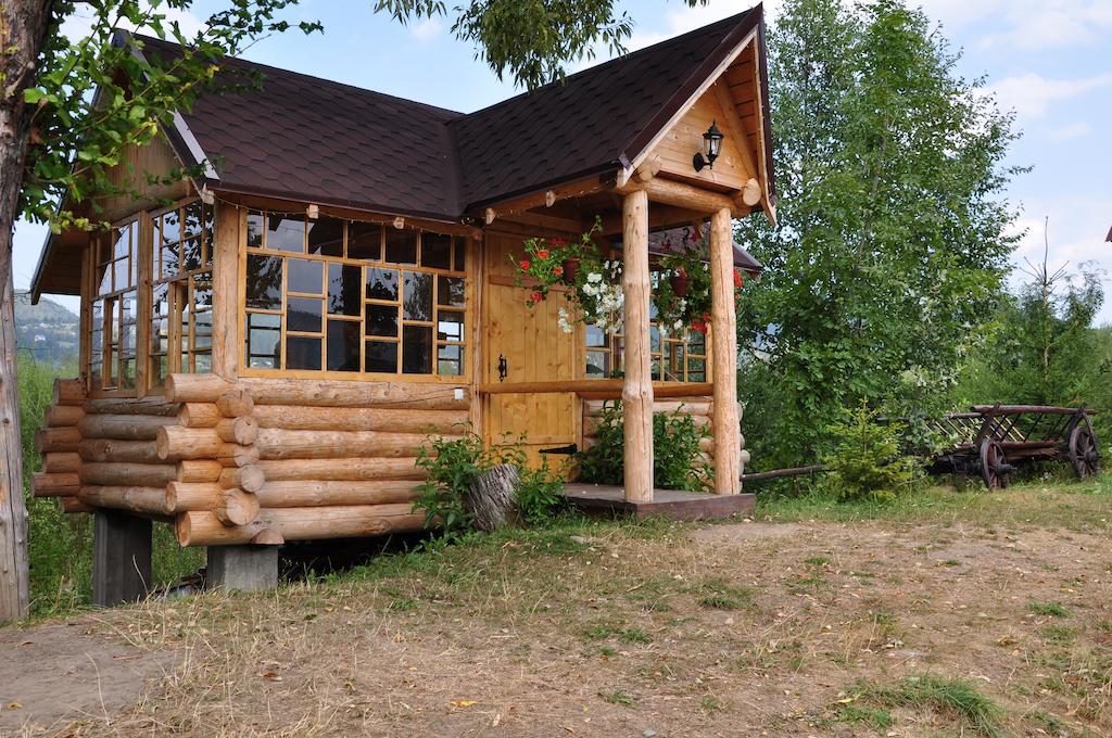 Hotel Bozhena Mykulyčyn Exteriér fotografie